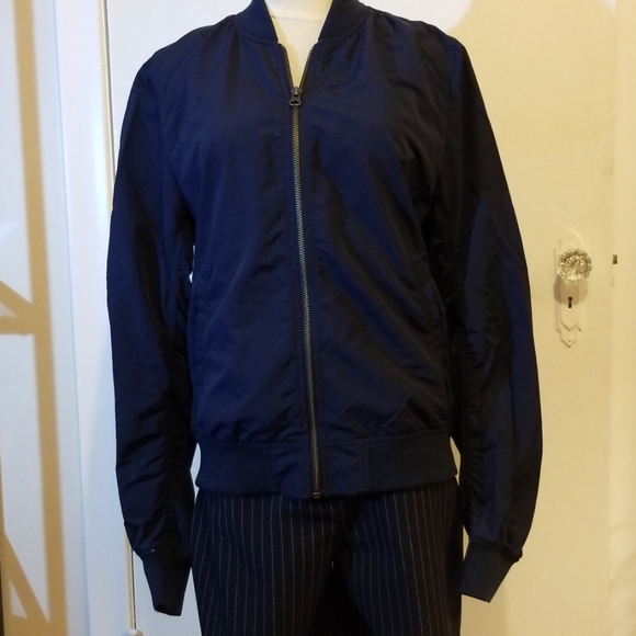 Uniqlo Bomber - Picture 4 of 5